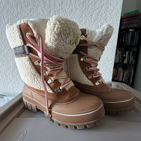 Micheal Kors | Ozzie Mixed-Media Boot - Picture 4 of 6